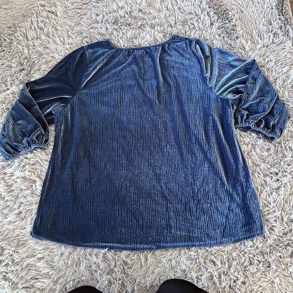 Adrianna Papell Blouse Top Size 3X Blue Velvet Ribbed Stretch Scoop Neck - Picture 7 of 10